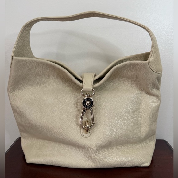 Dooney & Bourke Handbags - Dooney & Bourke Elegant Cream Leather Women's shoulder bag